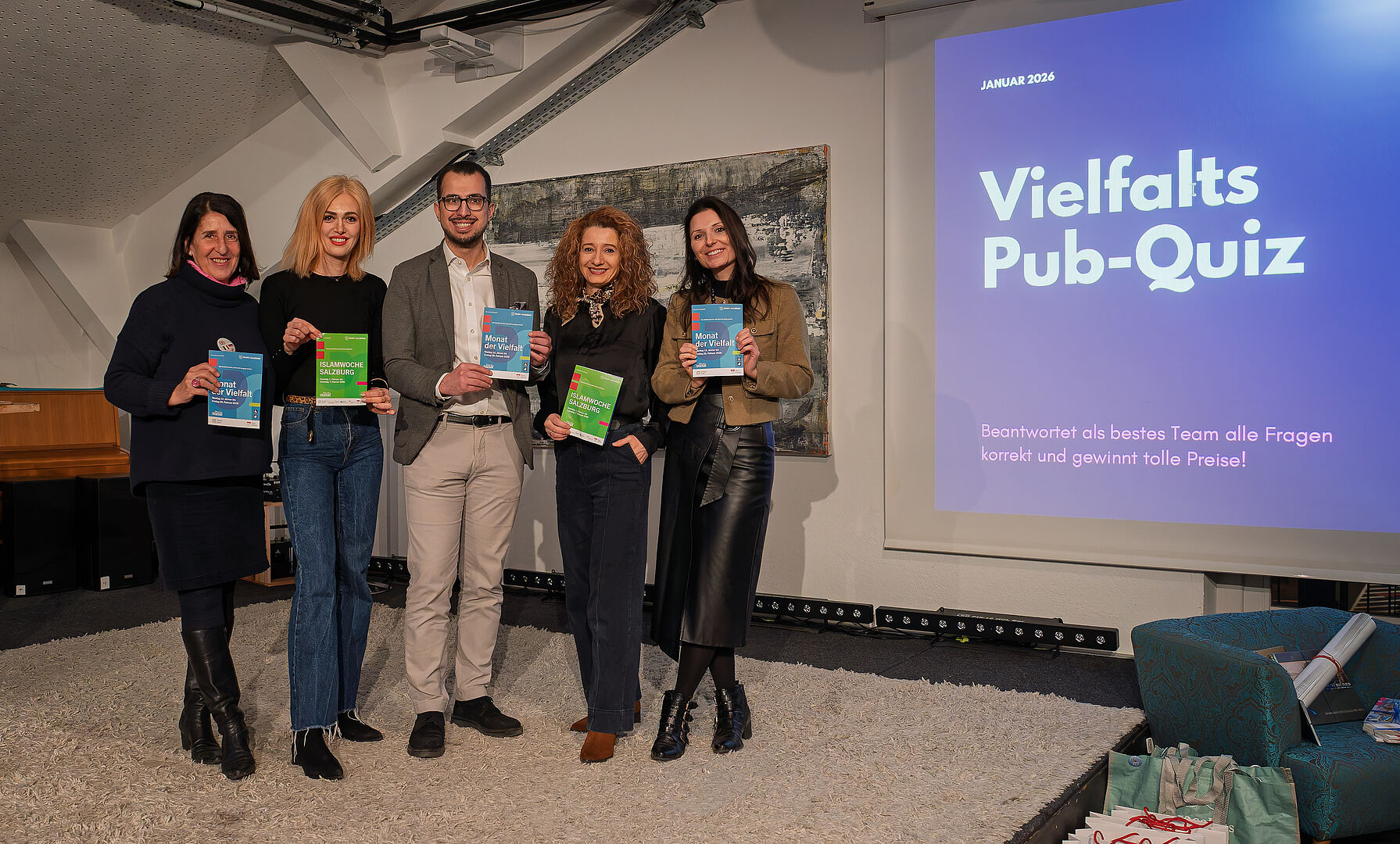 Über 100 Personen haben das Pub-Quiz im Rahmen vom Monat der Vielfalt besucht.