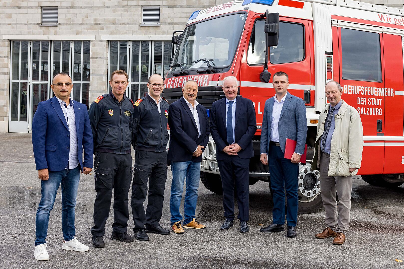 Ein Feuerwehrfahrzeug wurde gestern Nachmittag an die bosnische Partnergemeinde übergeben.