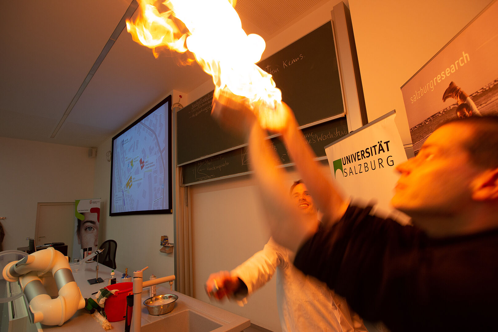 Bei den MINT-Workshops wird es wieder spannend