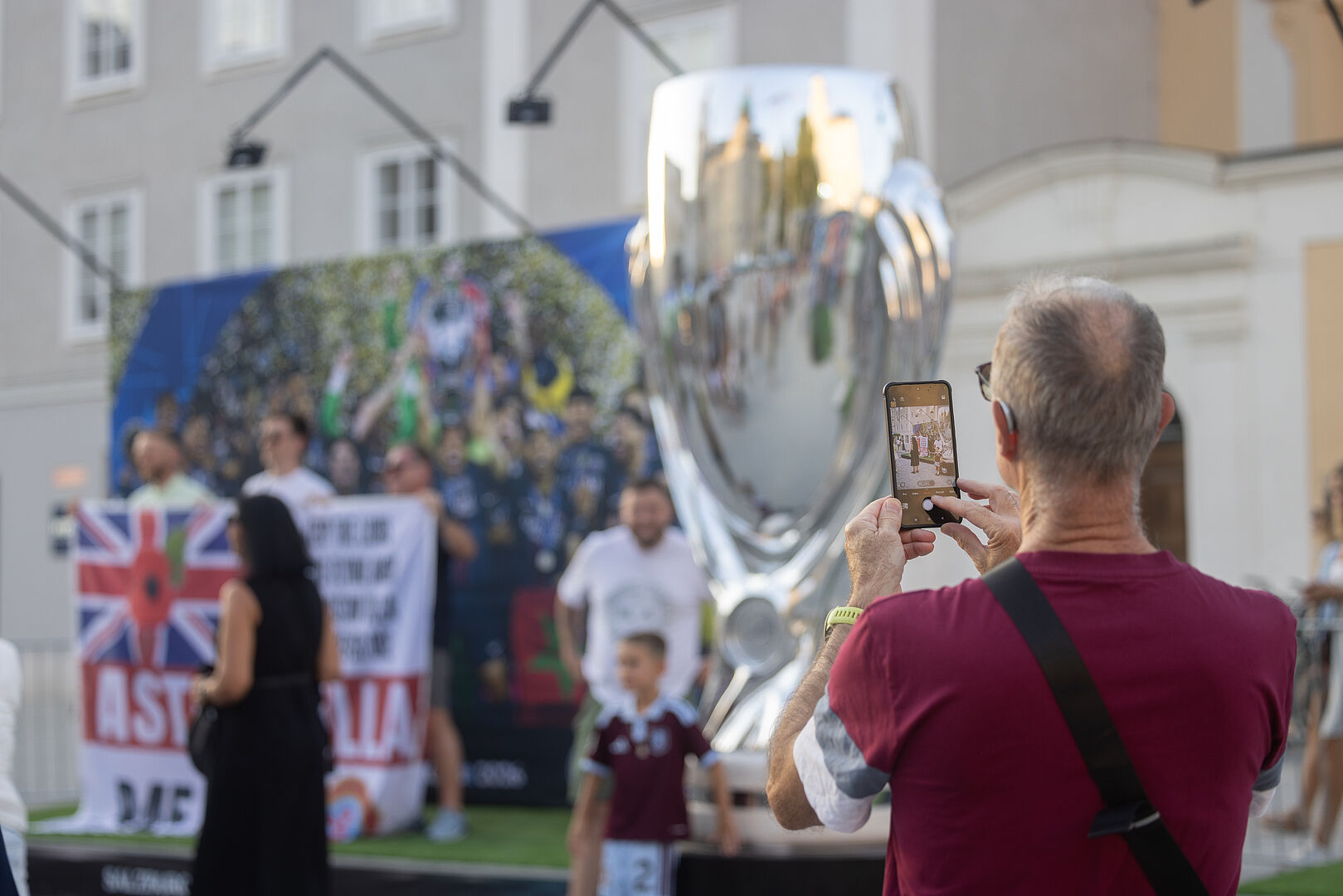 Beste Stimmung beim Auftakt des UEFA Super Cup Fan Festivals: