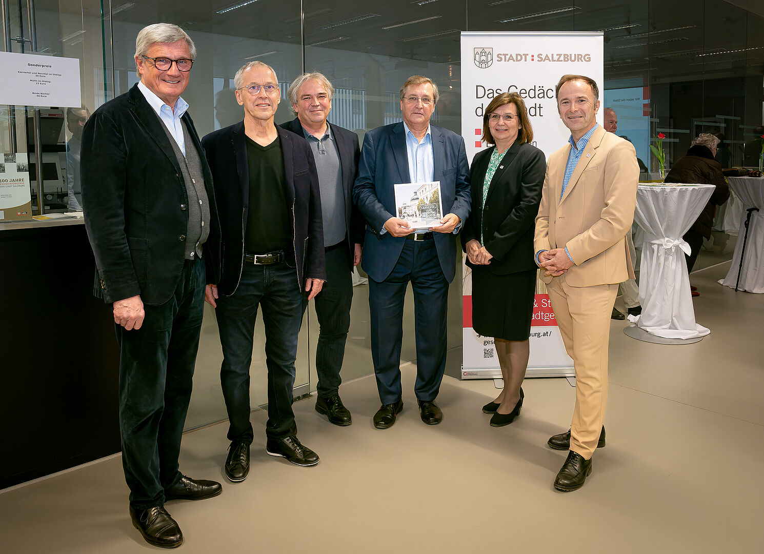 "Full House" hieß es am Mittwochabend für das neue Buch rund um das Kaiviertel und das Nonntal