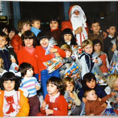 Besuch des "Onkel Frost" bei Kindern